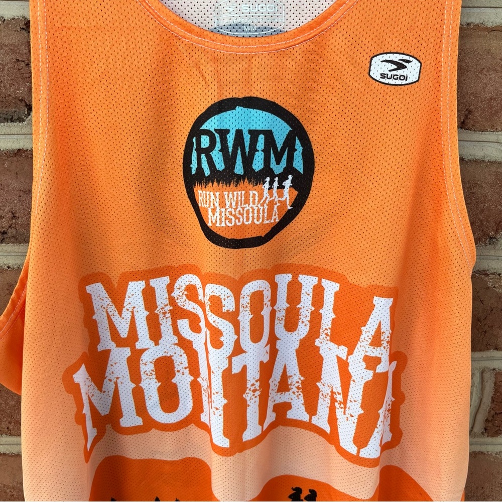 Missoula Montana marathon colorful running shirt. Medium - Picture 2 of 7
